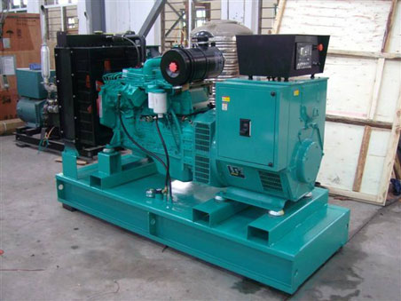 松柏镇200kw康明斯柴油发电机组图片 松柏镇200kw康明斯柴油发电机组图片